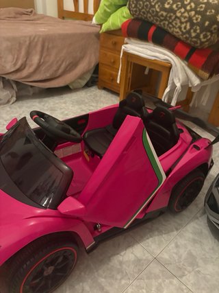Coche eléctrico infantil rosa