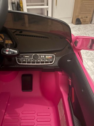 Coche eléctrico infantil rosa
