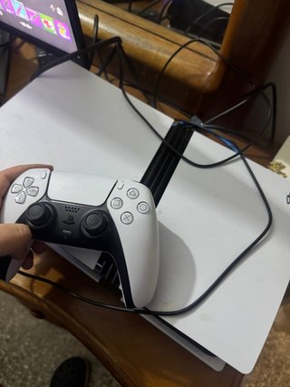 Consola PS5 Pro 2TB + 2 Mandos