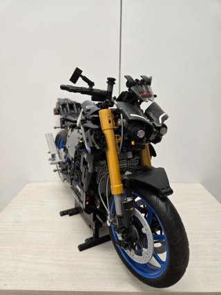 Moto Lego Yamaha MT-10 SP Già Montata