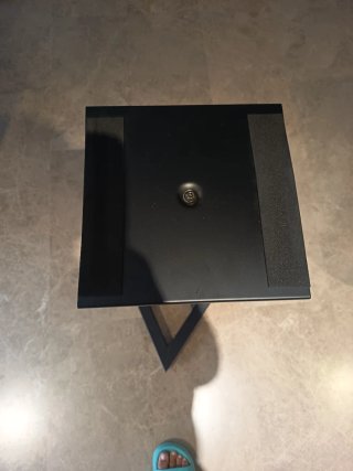 Soportes Audiovax de suelo para monitores