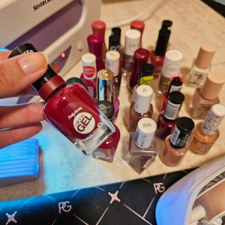 ProfiCare Manicura y pedicura, UV/LED, 25 esmaltes