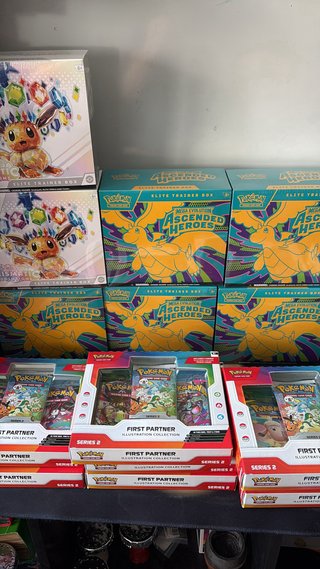 Pokemon etb pokemon center preventa japones ingles