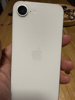 iPhone 16e Apple en perfecto estado nunca reparado
