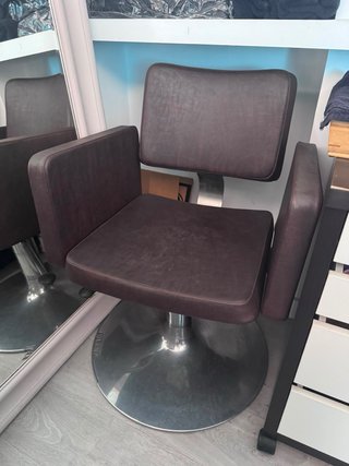 5 Sillones de peluquería marrón
