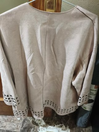 Chaqueta Zara Basic tachas beige XS