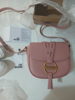 +250€ Love Moschino + regalo
