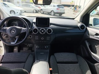 Mercedes B220d 177CV Automático · Garantía 12 m