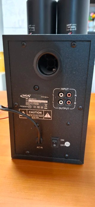 Subwoofer SW 850 2.1 NGS como nuevo