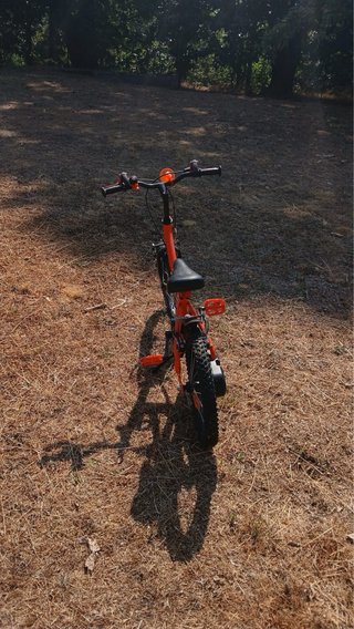 Bicicleta infantil naranja