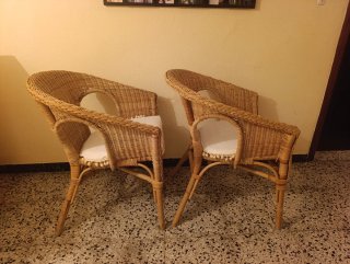 2 Sillones Ratán IKEA con Cojines Blancos