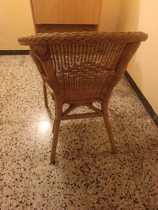 2 Sillones Ratán IKEA con Cojines Blancos