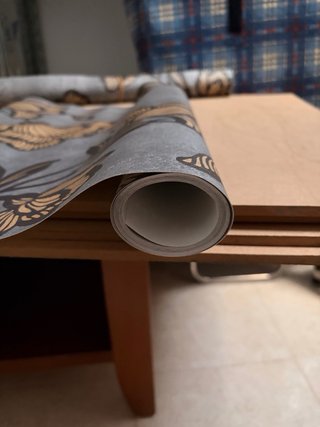Papel pintado con diseño de hojas