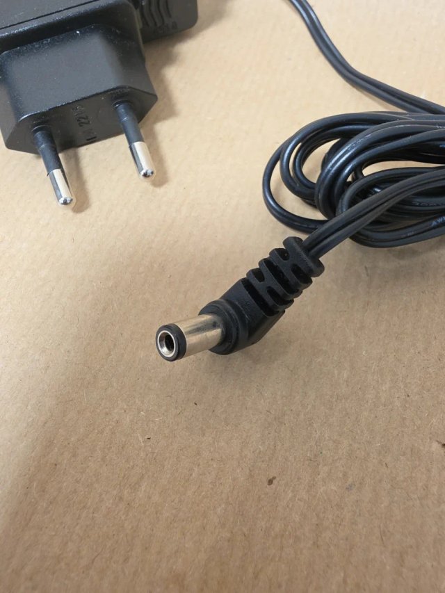 Cargador Plantronics 9V 500mA Original