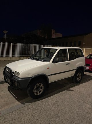 Nissan Terrano II 1996