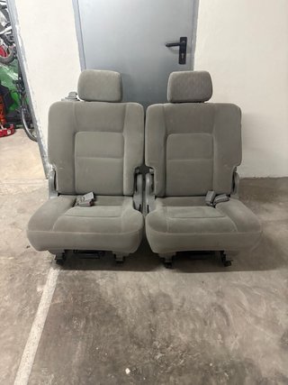 Asientos traseros Kia Carnival