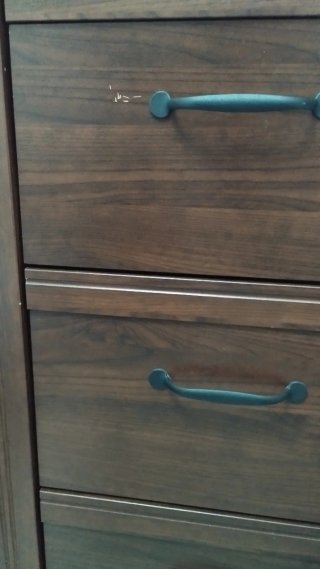 Cajonera, comoda de madera oscura por mudanza