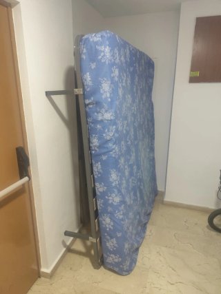 Somier 150x190 con patas desmontables