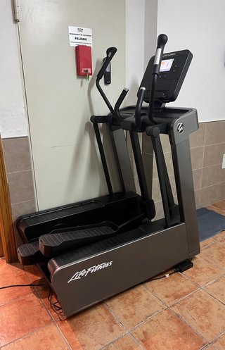 Bicicleta Elíptica Life Fitness
