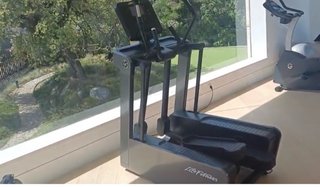 Bicicleta Elíptica Life Fitness