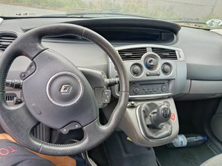 Vendo Renault Scenic 1.5 Diesel con pocos km