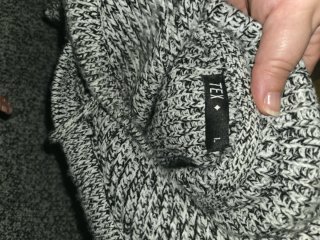 Jersey de punto gris y negro
