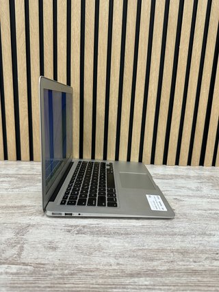 MacBook Air 13" 2015 i5 8GB 256GB