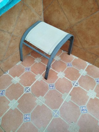 Conjunto mesa y sillas de jardín