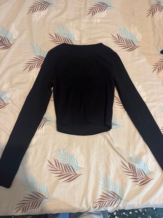Camiseta TW manga larga cut-out negra XS