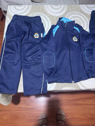2 Chándals Colegio Divina Pastora Theresia
