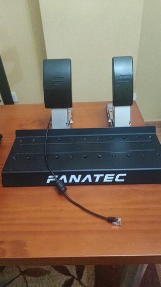 Fanatec Gran Turismo DD Pro Volante 8nm y Pedales