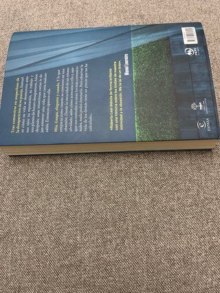 Libro El Sótano de Roberto Leal