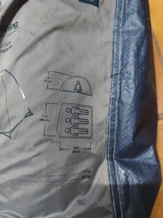 Tienda de campaña azul