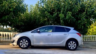 Opel Astra 2014