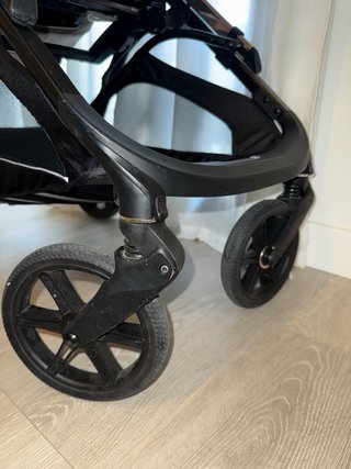 Silla y Capazo Inglesina Aptica Duo 2025