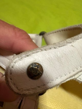 Sandalias Panama Jack blancas y amarillas