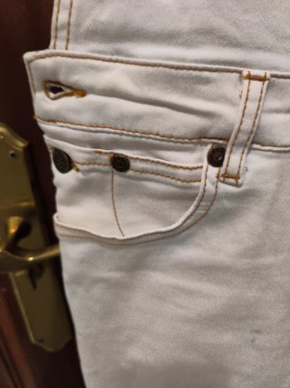Peto vaquero blanco LOIS