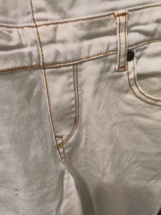 Peto vaquero blanco LOIS