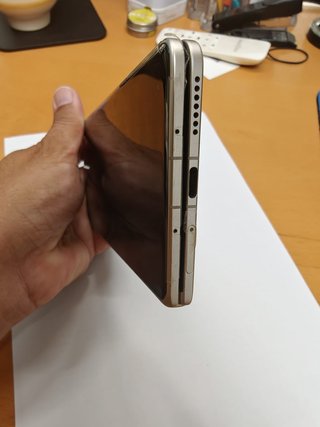 Honor Magic V5