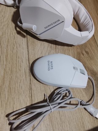 Pacchetto Mars Gaming: Mouse, Cuffie e Tappetino
