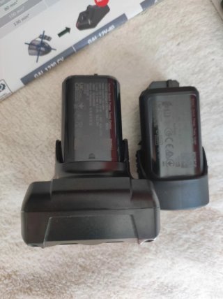 NUEVOS Cargador y Baterías Bosch Professional 12V