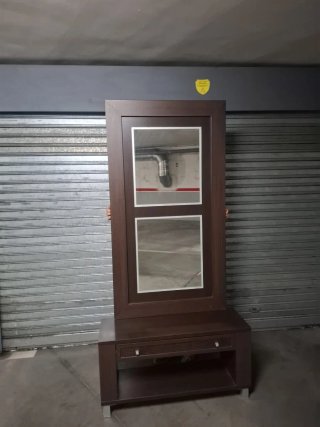 Mueble de entrada con espejo