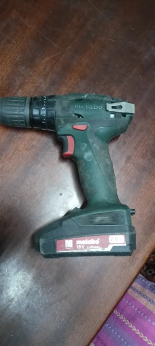 Taladro percutor profesional Metabo SB18