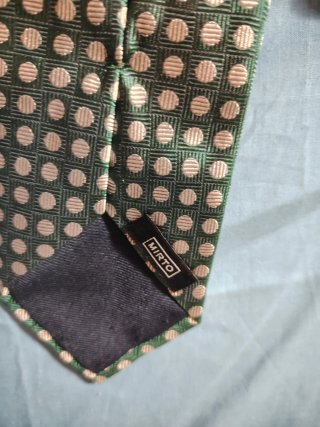 Corbata Mirto Verde y Dorado