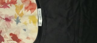 Camiseta Desigual floral multicolor negra