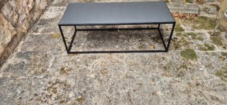 Mesa de centro moderna metal negro