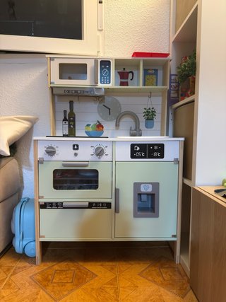 Cocinita de madera infantil