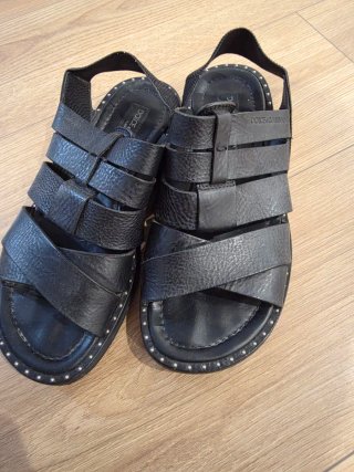 Sandalias Dolce & Gabbana Piel Negra Tiras