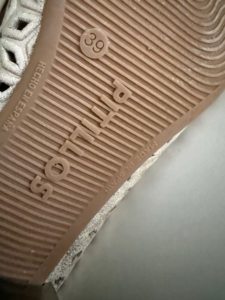 Sabrinas Pitillos Beige y Dorado