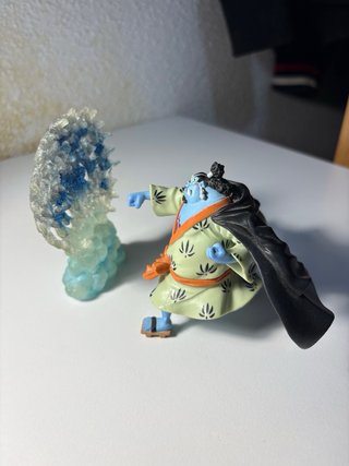 Figura Jinbe One Piece